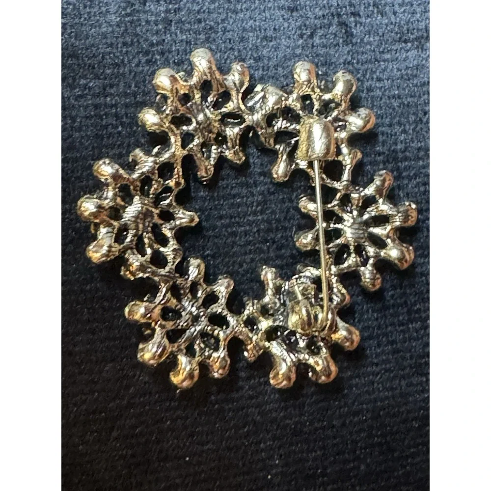 Vintage Rhinestone Wreath Brooch Multicolor Pastel Crystal‎ Floral Circle Pin